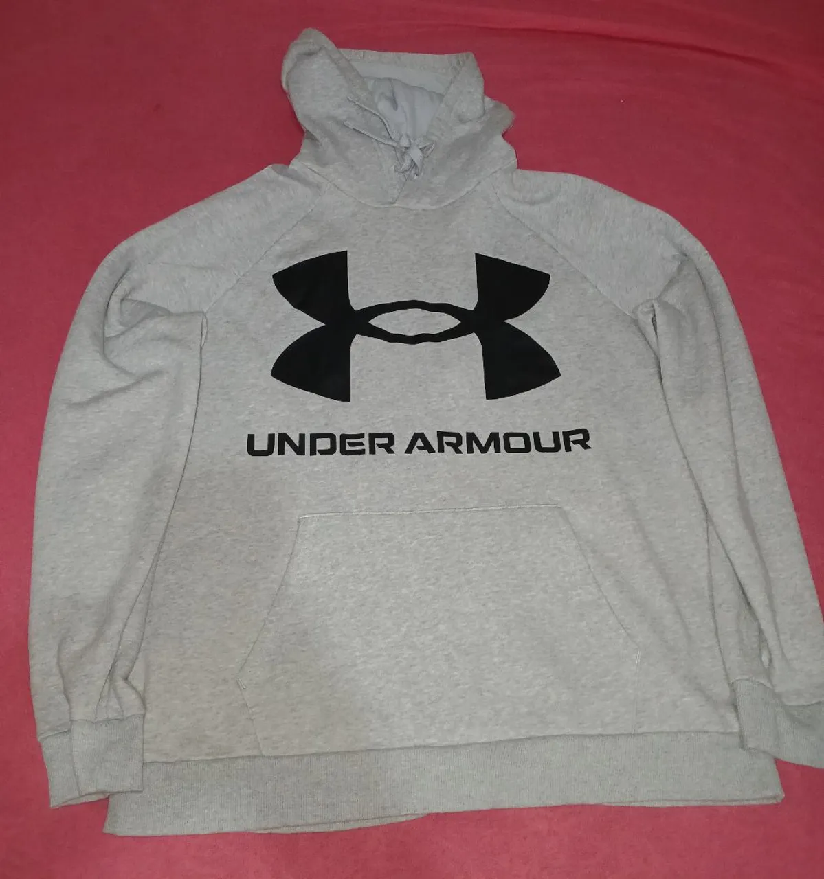 Moletom Under Armour Cinza original tamanho GG interessados chamar *
