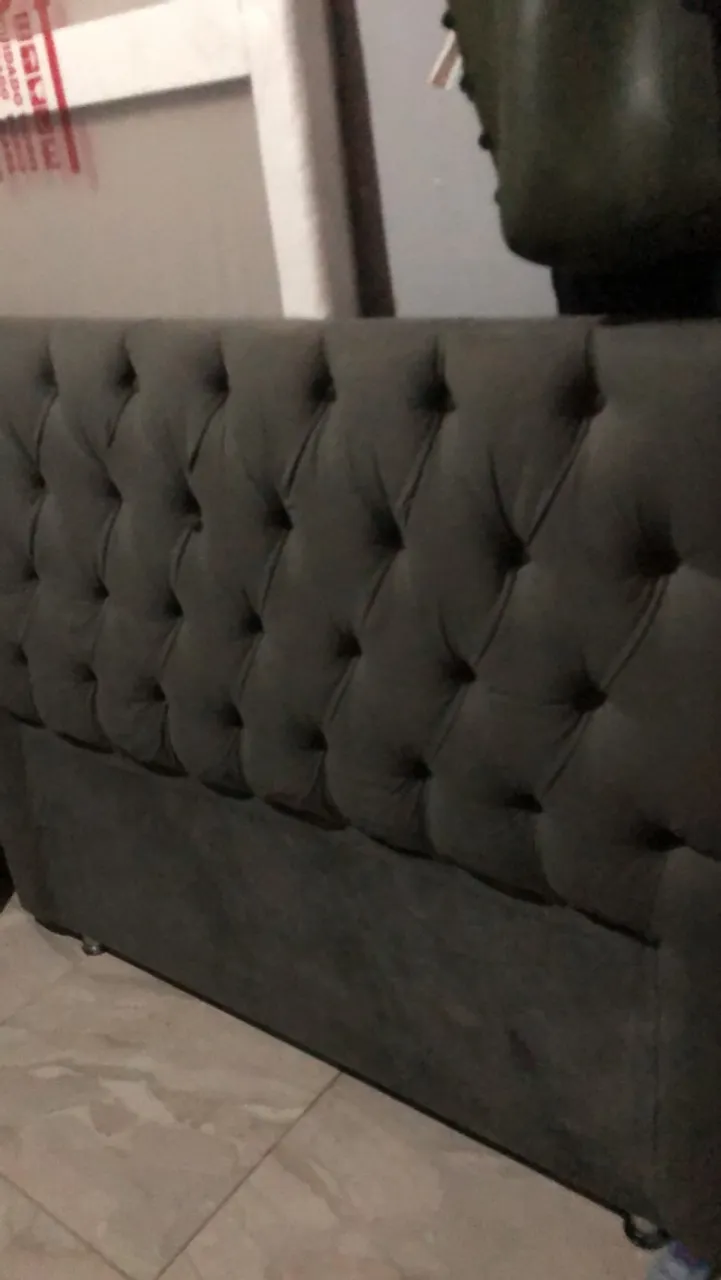 Cabeceira de Cama Estofada Cinza