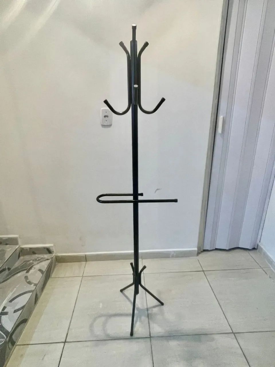 Manequins, araras, cabideiros  - Foto 4
