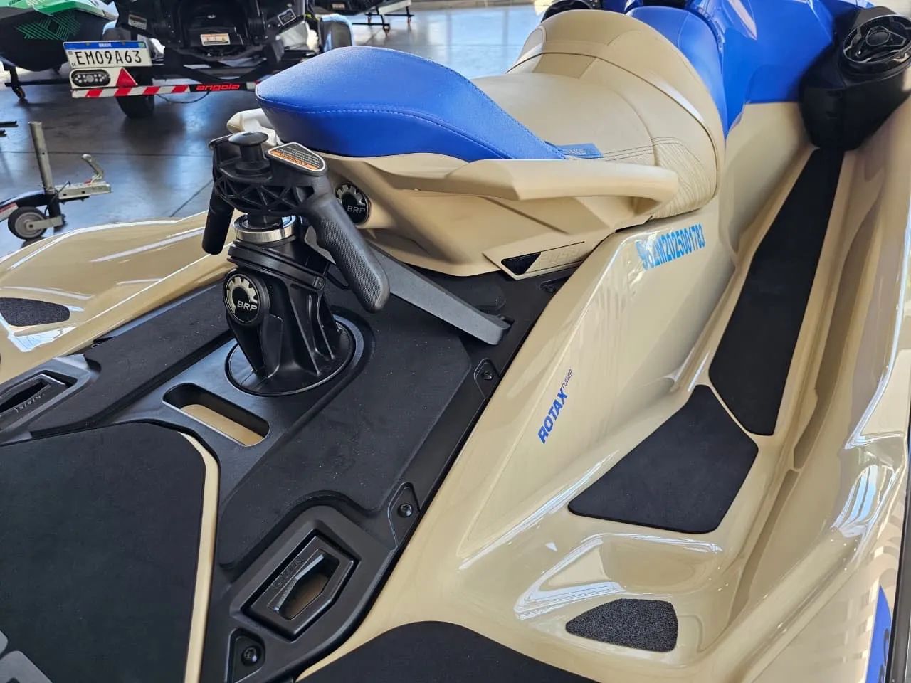 JETSKI SEA DOO WAKE PRO 230 COM 5 HRS - Foto 8