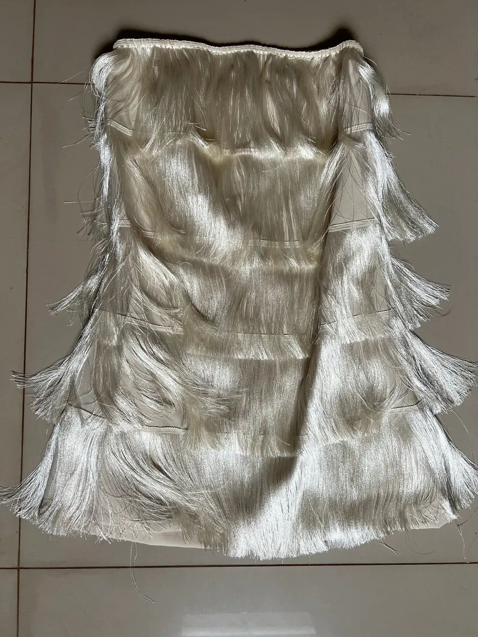 Vestido dourado franjas - Foto 3