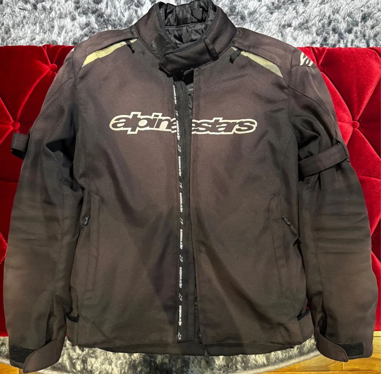 Jaqueta Alpinestars Impermeável com forro interno 