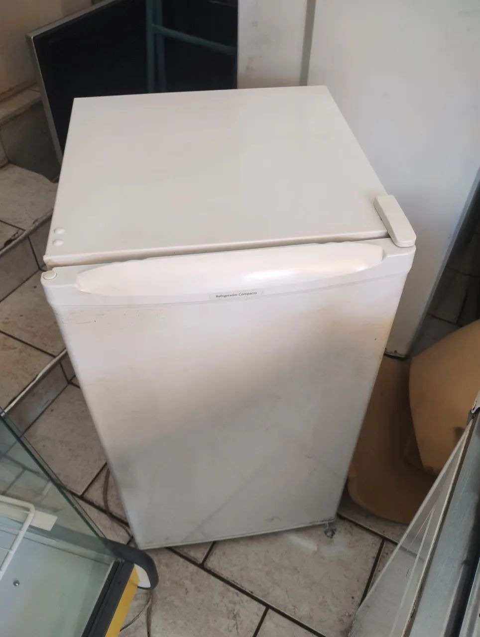 Frigobar Electrolux 120lts