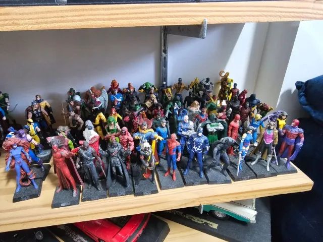 Coleção 73 miniaturas Marvel - Hobbies e coleções - Barra de
