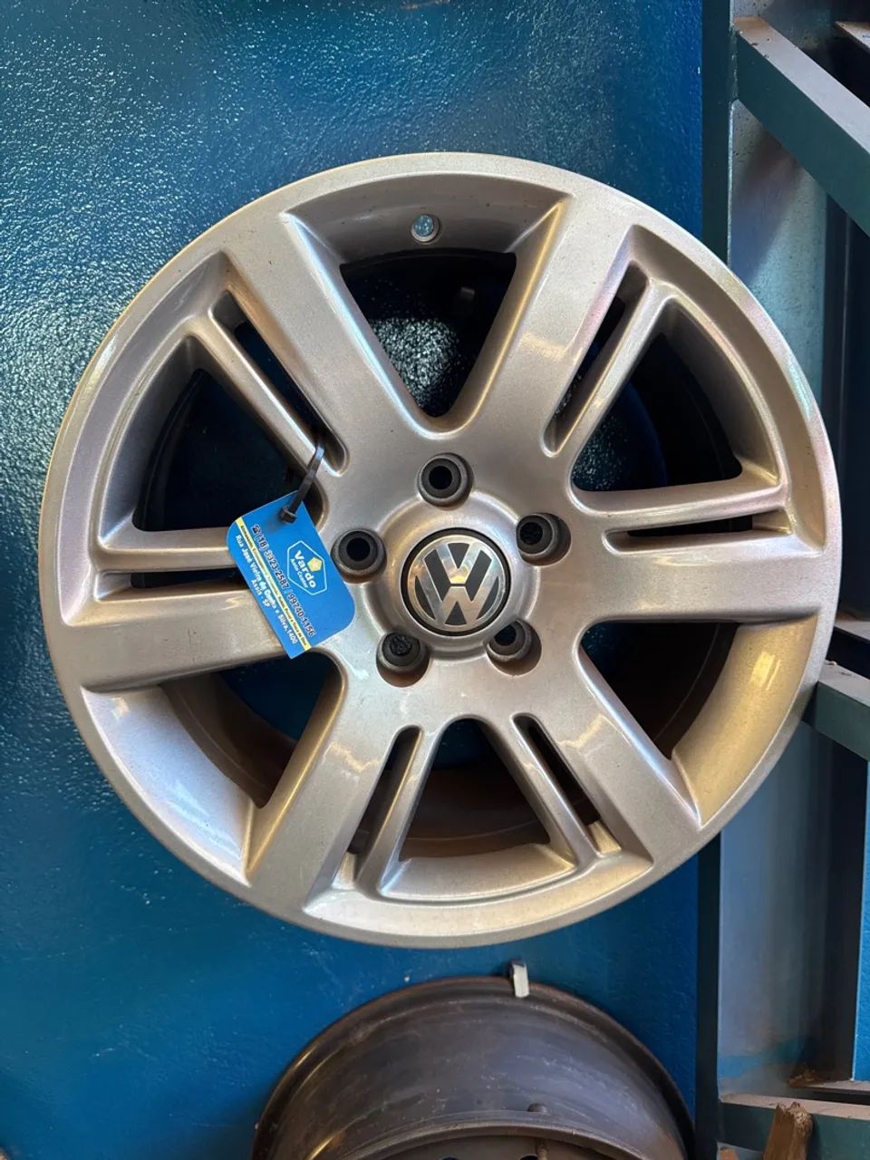 Jogo roda aro 17 semi-novo OEM vw Amarok tdi  - Foto 2