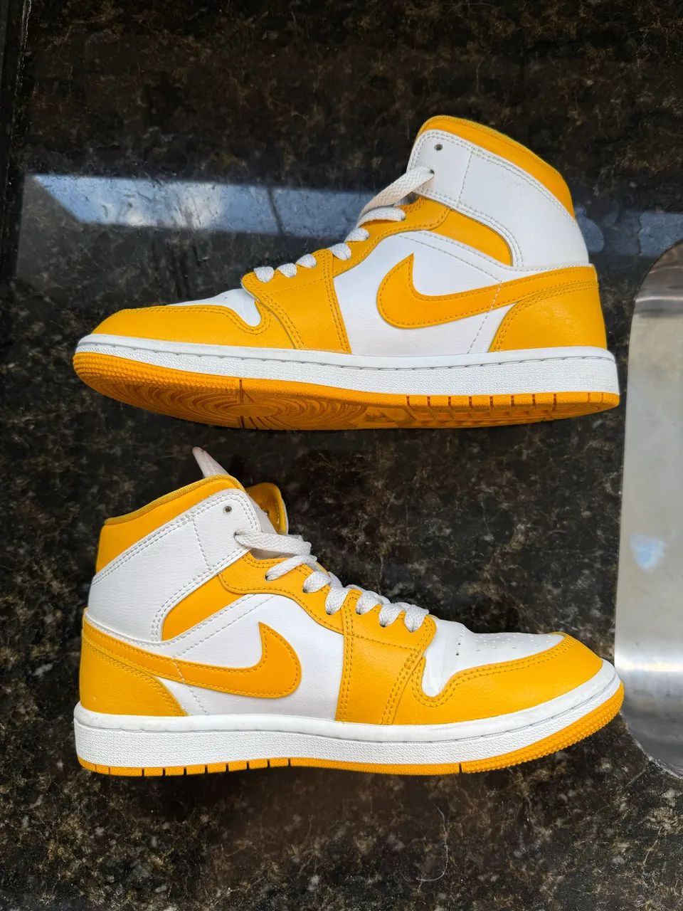 Tênis Air Jordan 1 Mid Yellow Original  - Foto 4
