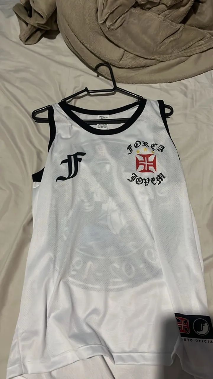 Regata da força jovem tradicional 