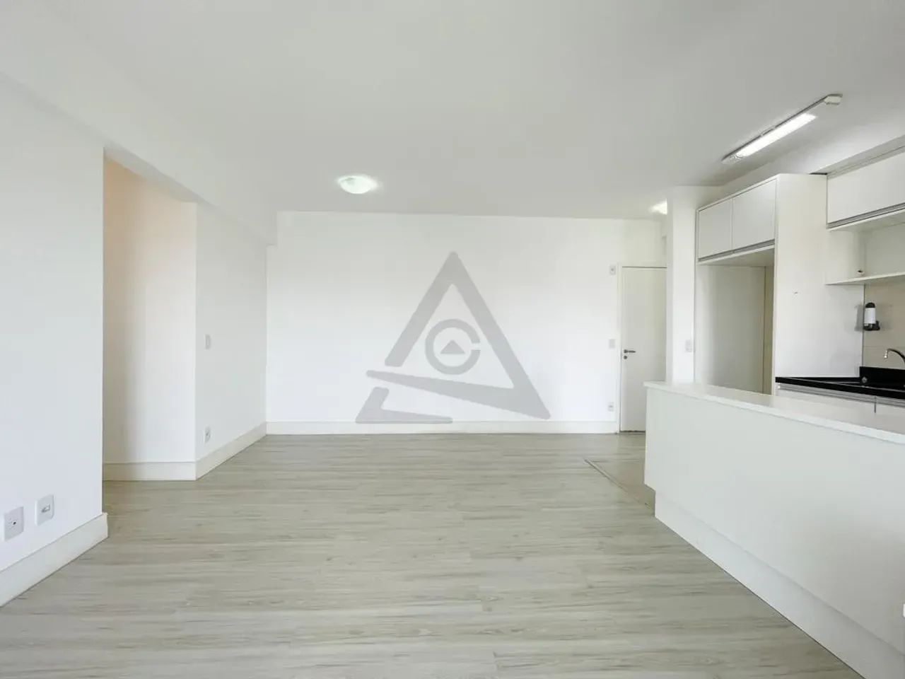 Imóvel para aluguel possui 86 metros quadrados com 3 quartos - Foto 4