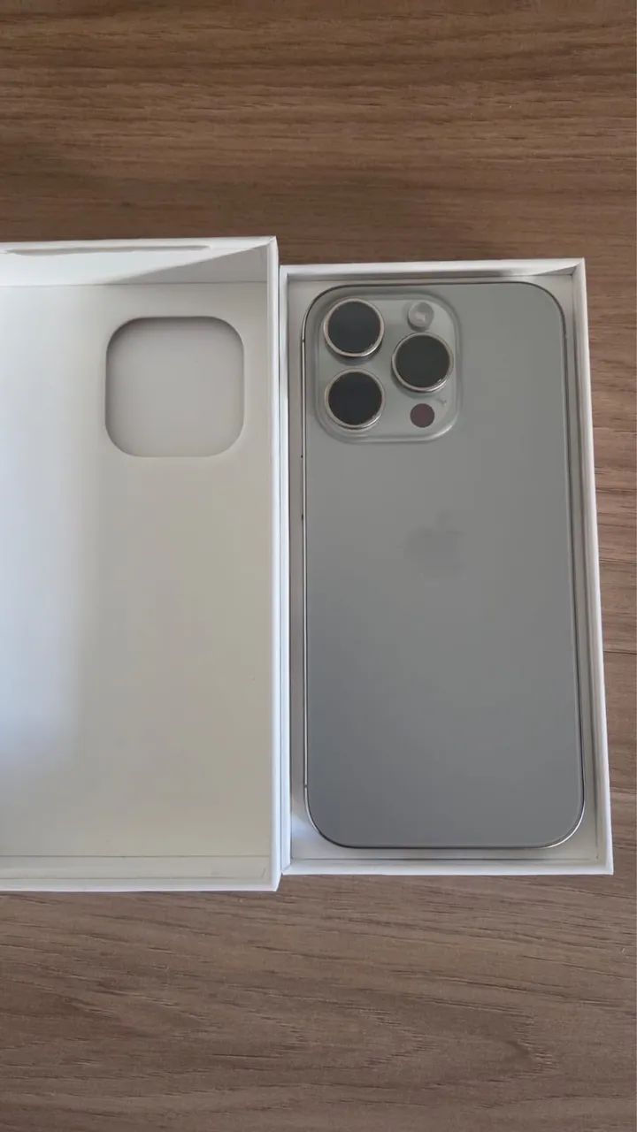 iPhone 16 PRO - Foto 4