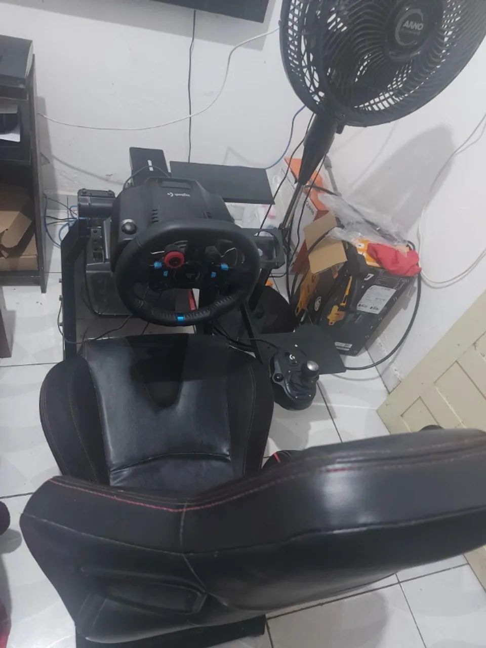 Cockpit Simulador Extreme Simracing XT Premium + volante g29 e cambio