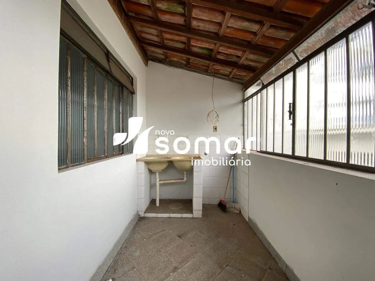 Casa para aluguel, 2 quartos, 1 vaga, Centro - Divinopolis/MG - Foto 4