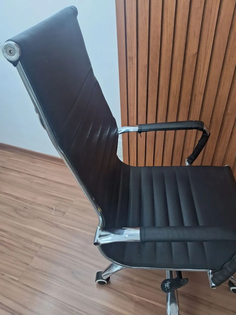 Cadeira de Escritório Executiva 