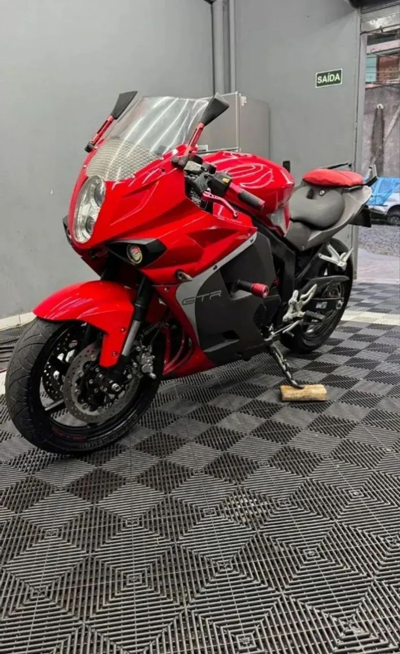 Vendo comet GTR  - Foto 3