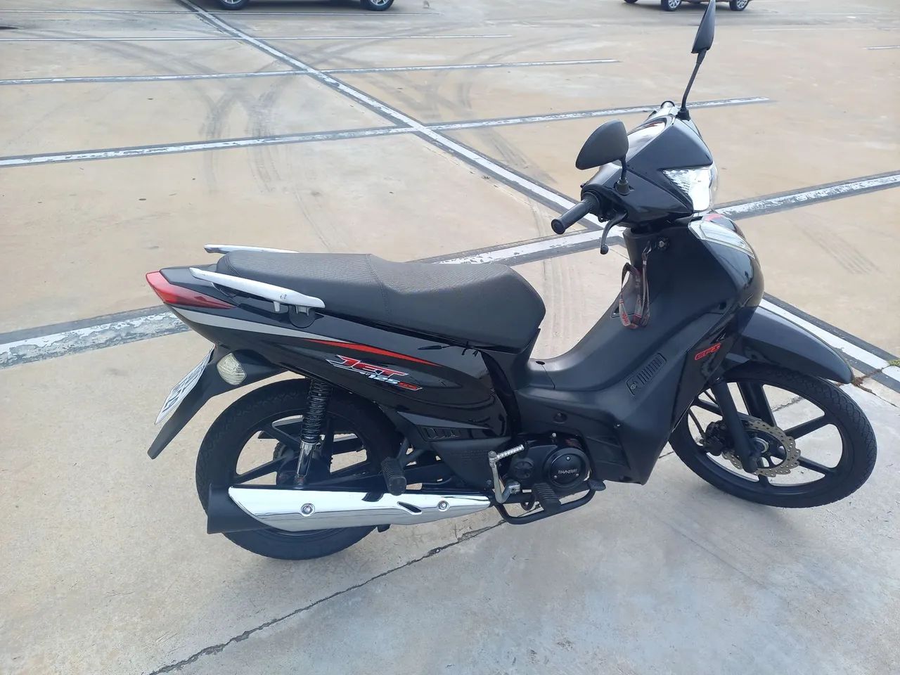 Jet 125 - Foto 2