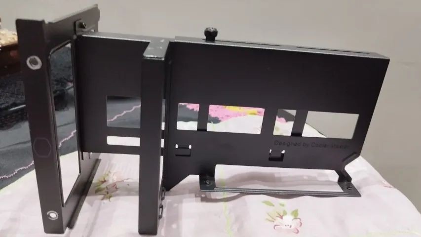 Suporte Vertical para Placa de Vídeo Cooler Master  - Foto 3