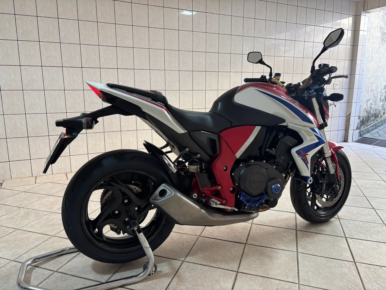 CB 1000R Barracuda