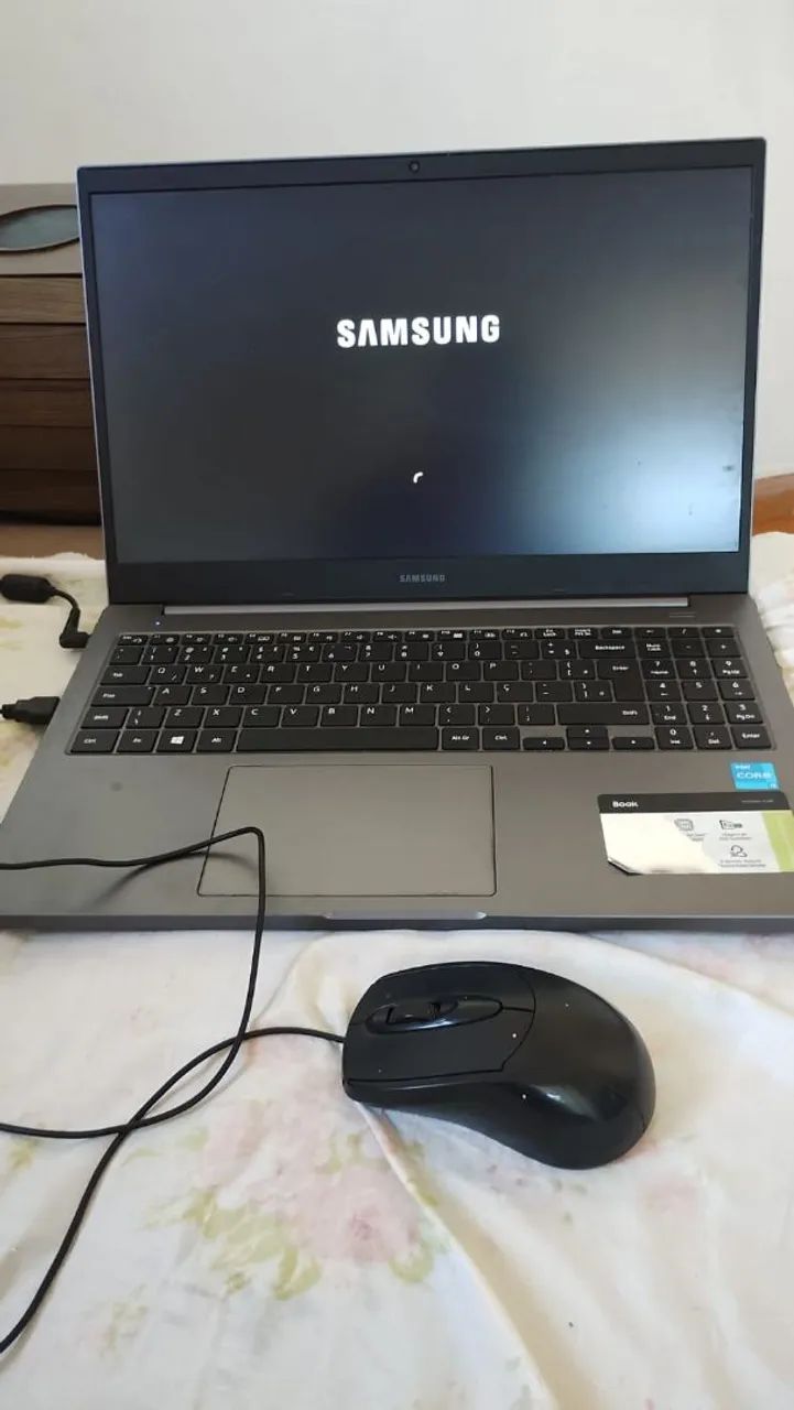 Notebook Samsung i3 Samsung  só está com um defeito no touch funciona com mouse  - Foto 3