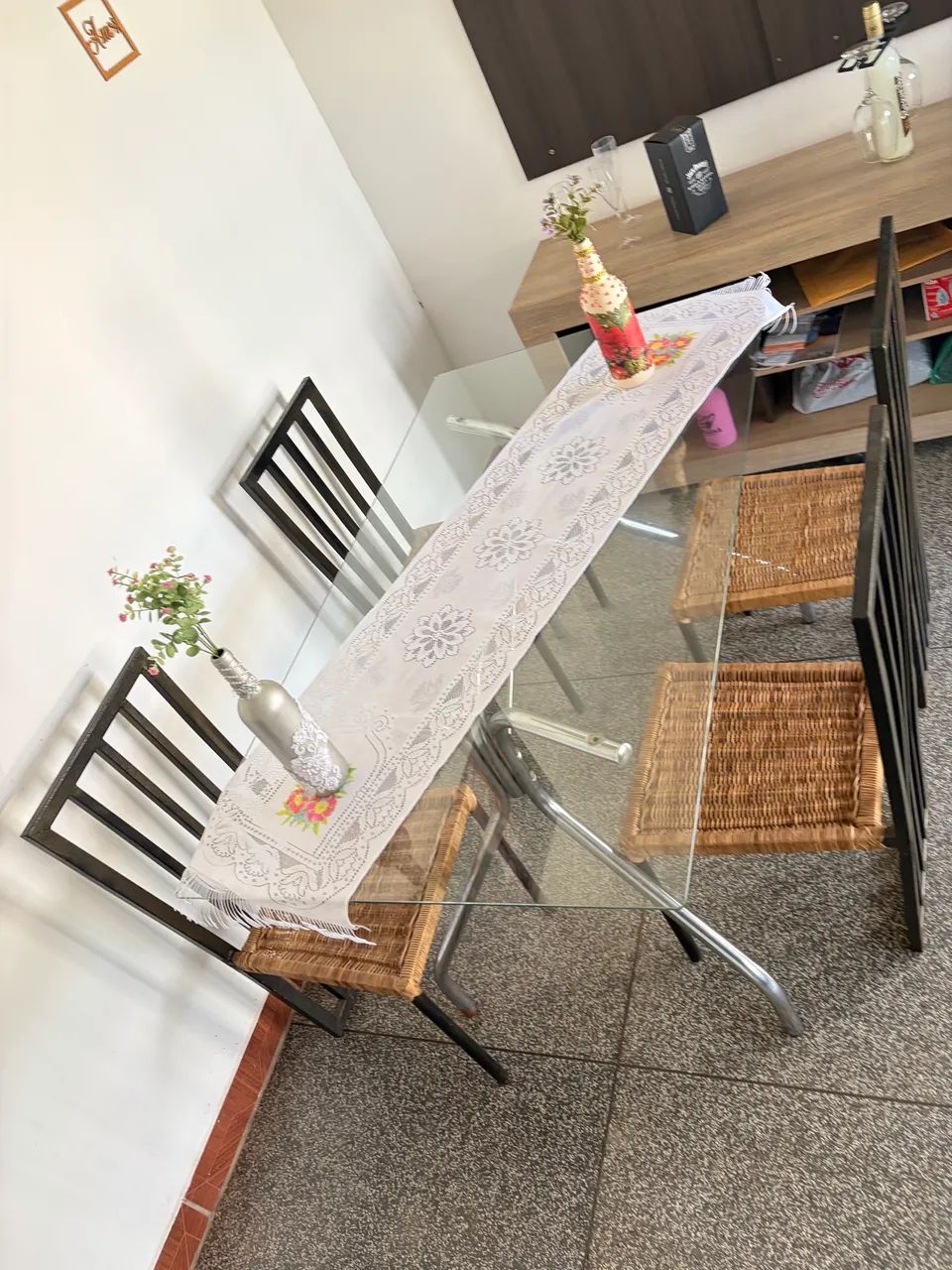 Mesa de jantar com 4 cadeiras (entrego )  - Foto 2