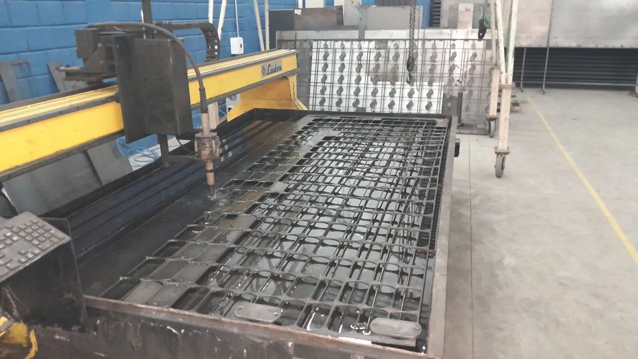 Plasma CNC Hypertherm 105A - Foto 4