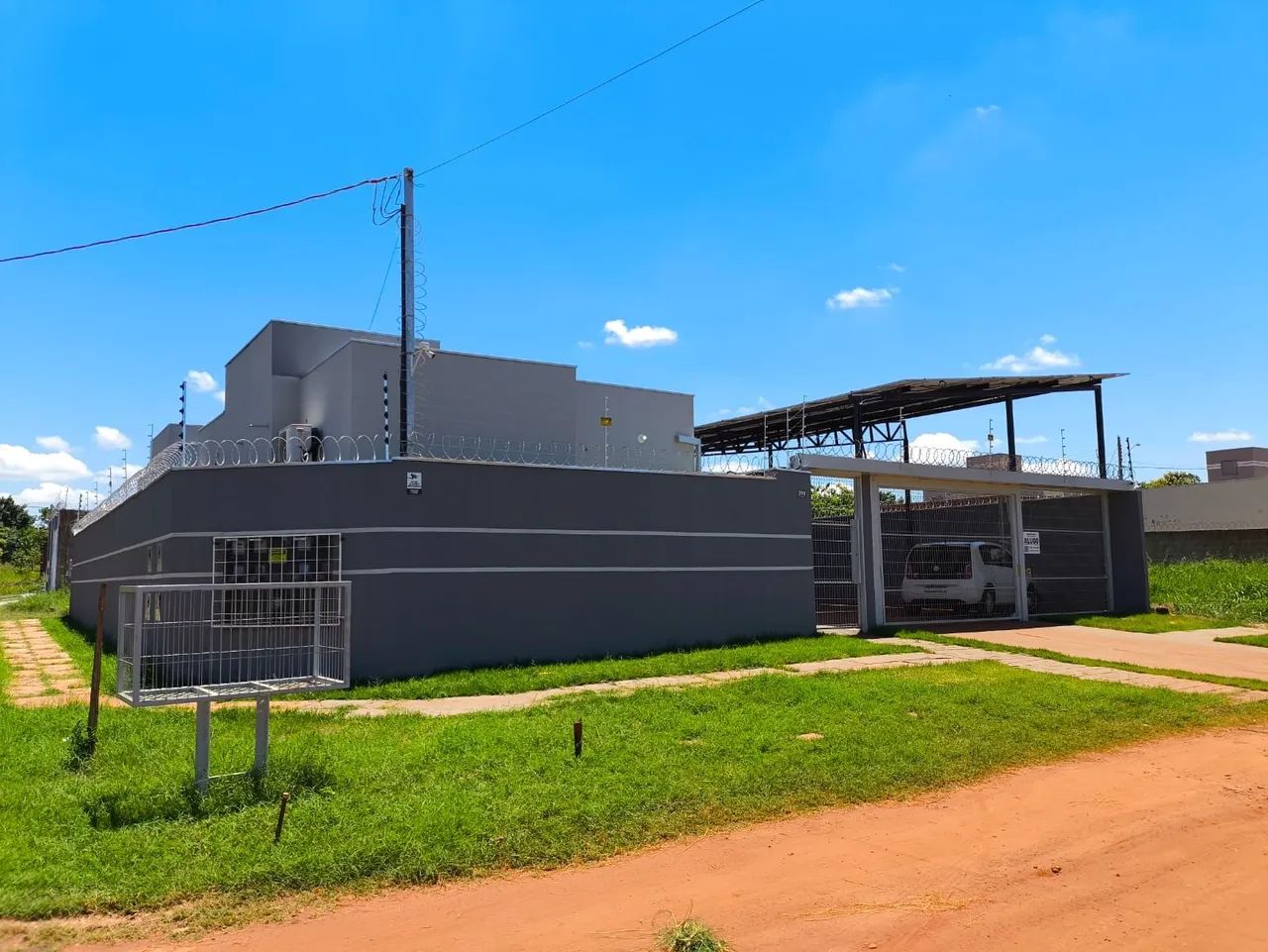 Casa/Kitnet a 500mt da UCDB semi mobiliada com Água, Luz e Internet inclusos  - Foto 2