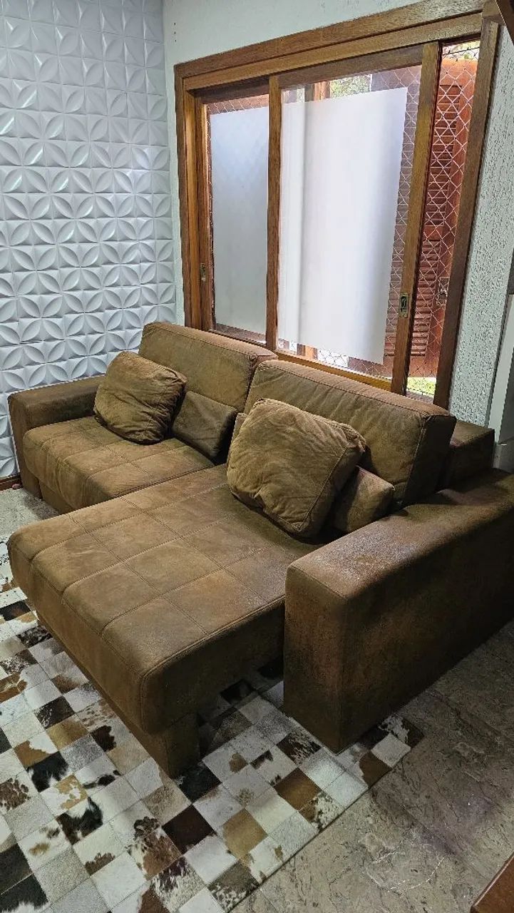 Sofá Cama e Mesa de Jantar 