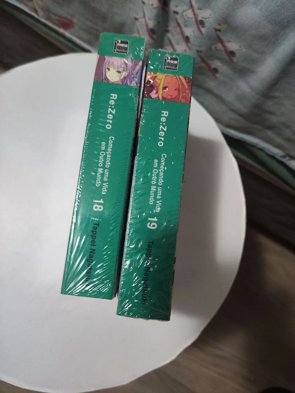 Re:Zero light novel volumes 18 e 19 - Foto 3