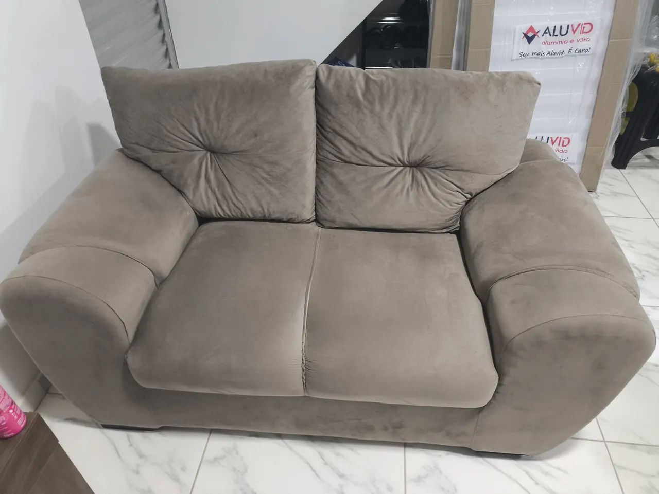 Vendo sofá 2 e 3 lugares 419420987312066560