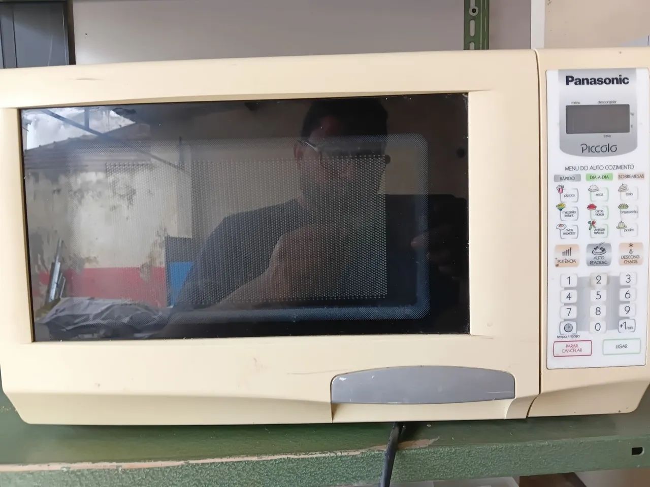 Micro-ondas funcionando 150,00