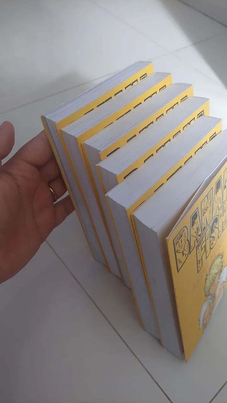 Coleção de mangás com 6 volumes - Foto 4
