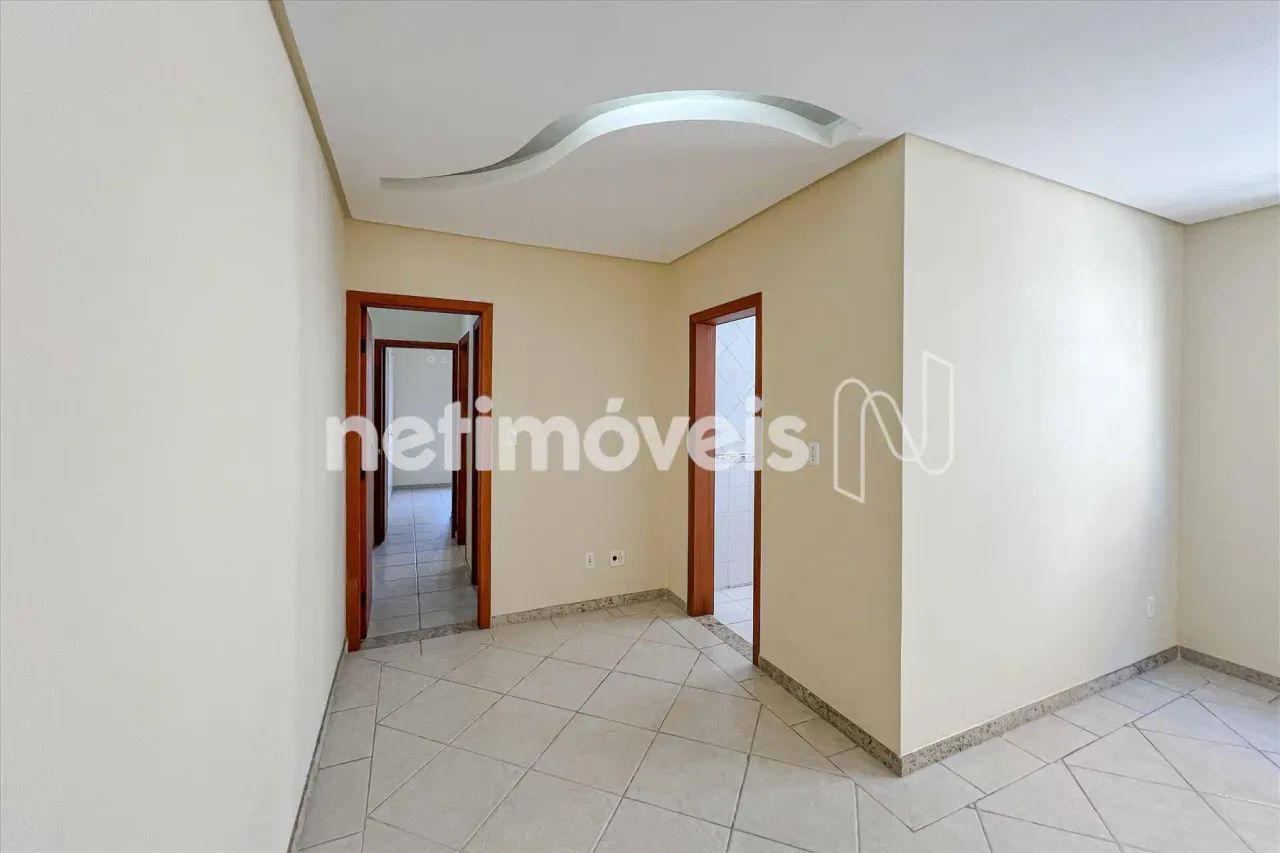 Excelente localização, rua plana e tranquila, próximo a todo comércio da região. - Foto 5