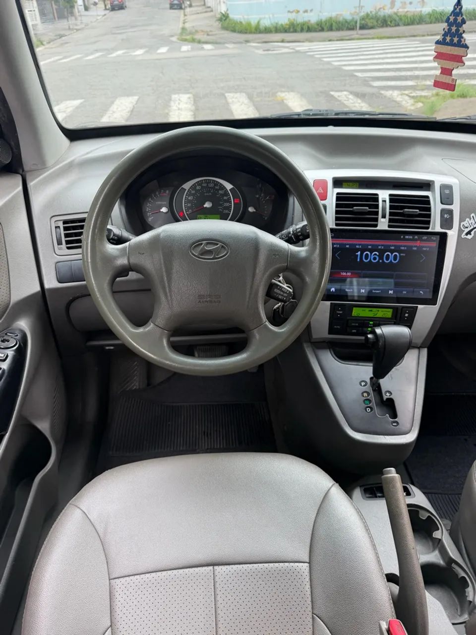 Hyundai Tucson 2.0 16V Aut., foto 6 de 13