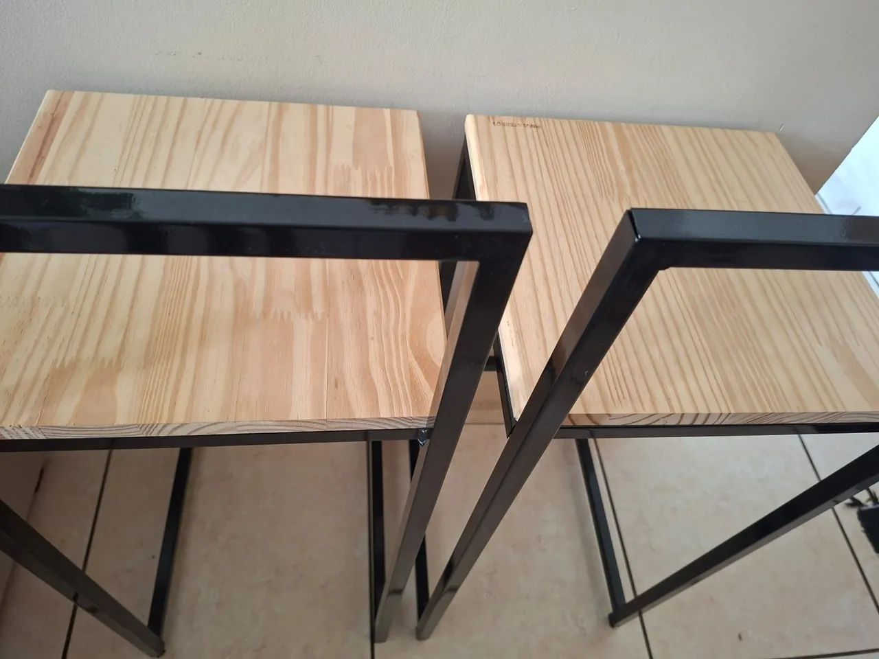 2 Banquetas Bistrô - Estilo Industrial / pinus e ferro - Foto 3
