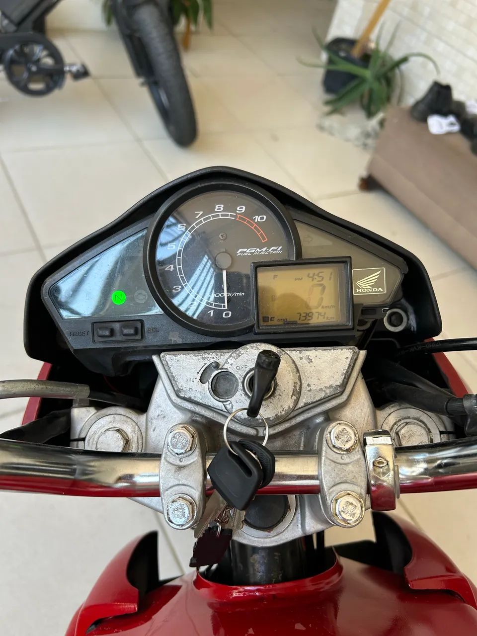 CB300r  - Foto 3