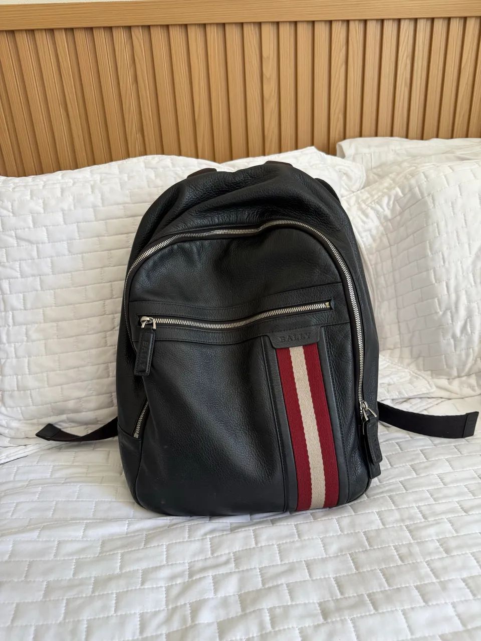 Mochila Bally em couro nobre - Foto 4