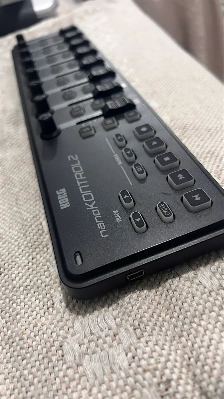 Korg kontrol 2 - Foto 4