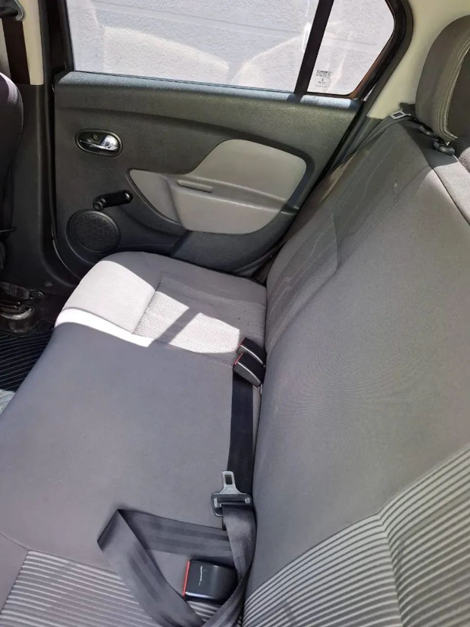 Renault Logan Expression Hi-flex 1.6 8V 4P 2014 - Foto 4