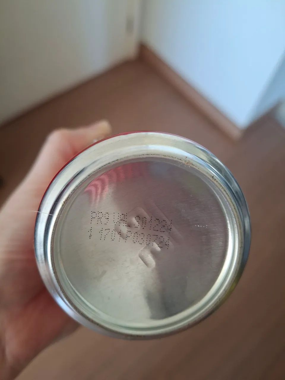 Lata coca cola Marvel Cheia - Foto 2