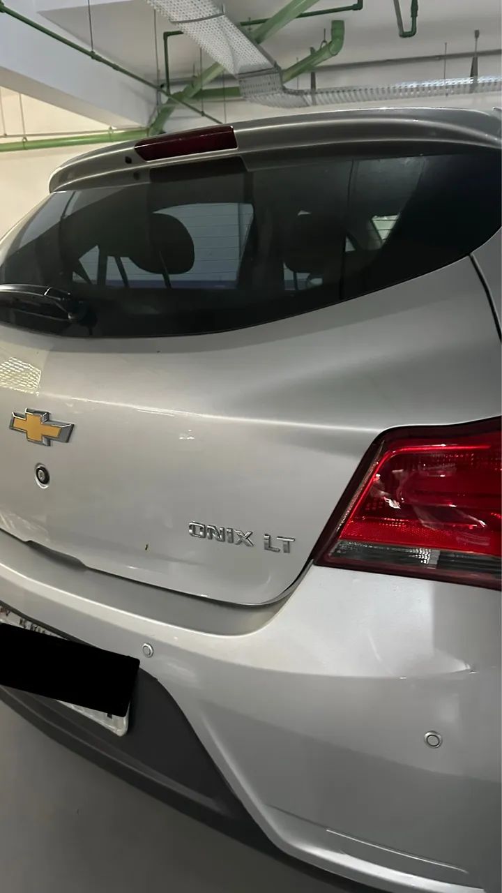 Chevrolet Onix Hatch LT 1.0 8V Flex Mec. 4P 2017 - Foto 8