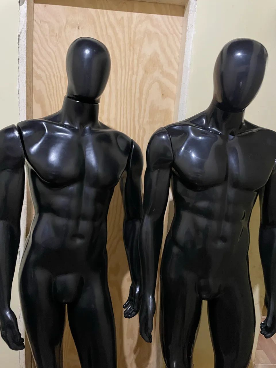 Vendo manequins / cada um 320,00 - Foto 2