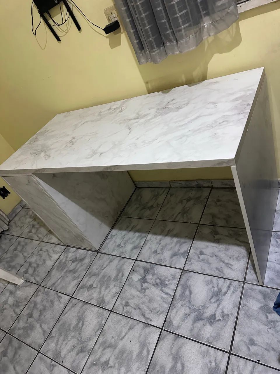 Mesa escritório MDF marmorizada  - Foto 2