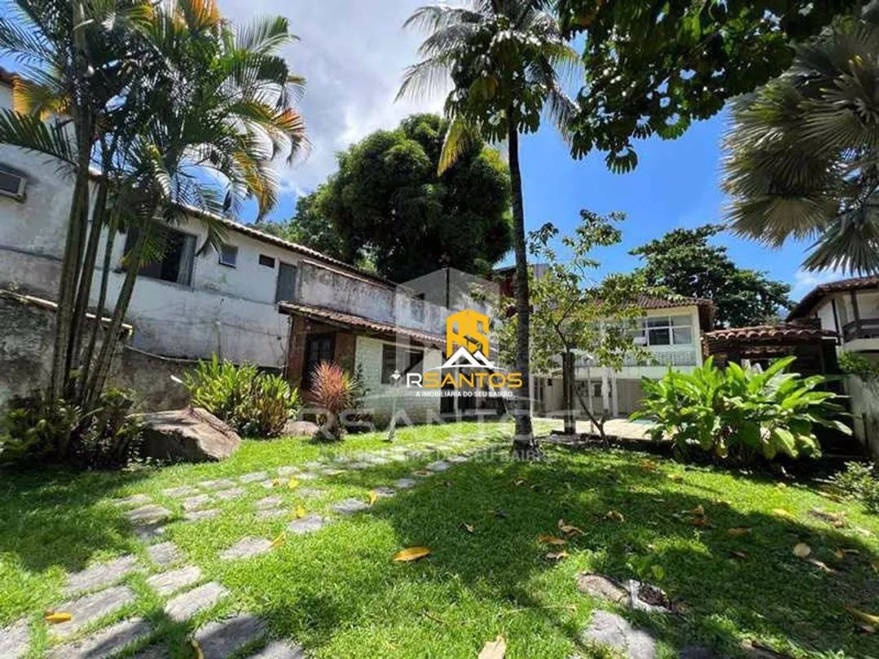 Condomínio Floresta casa com 720 m² área com RGI- CA0024.