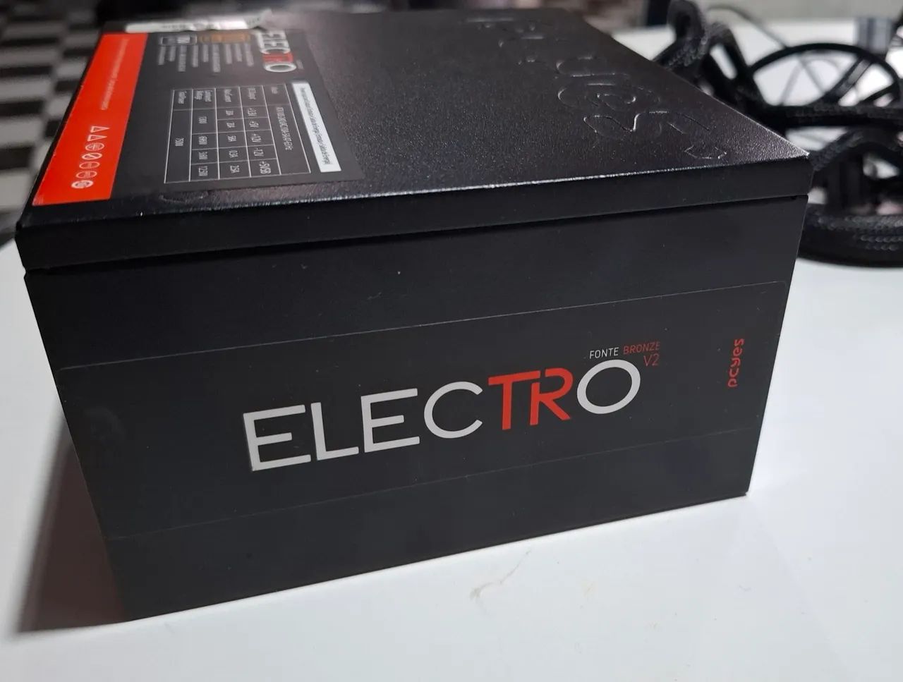 Fonte PCYES electro 2V 750W (80 plus bronze) - Funcionando perfeitamente - Foto 4