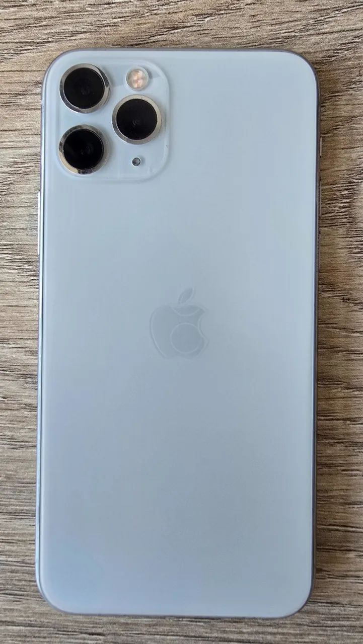 iPhone 11 Pro 256GB - Bateria 68% - Face ID e Câmeras 100 iPhone 11 Pro 256GB - Bateria 68% - Face ID e Câmeras 100