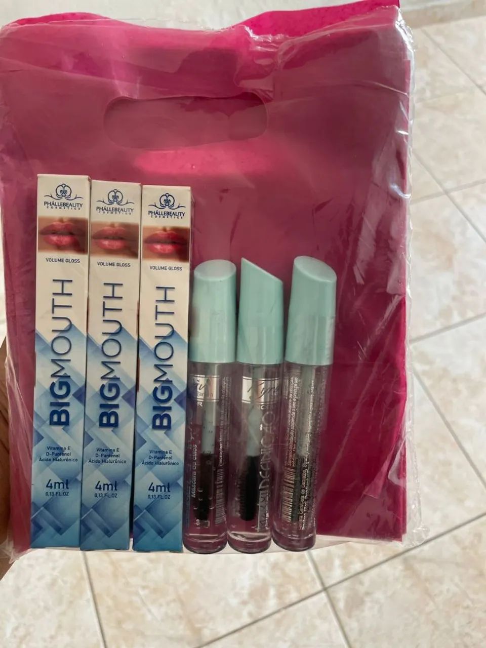 Kit gloss e máscara de cílios incolor 