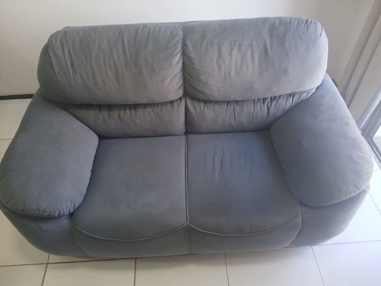 Sofá seminovo 