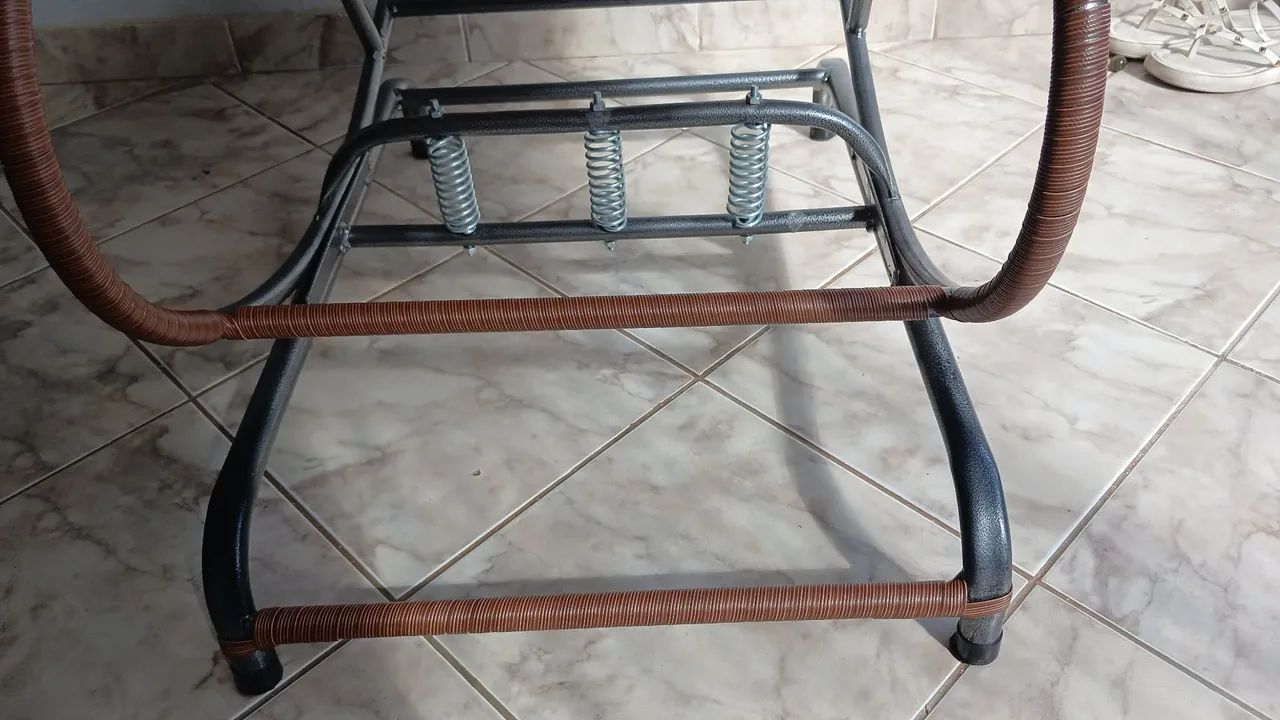 Cadeira de balanço  - Foto 2
