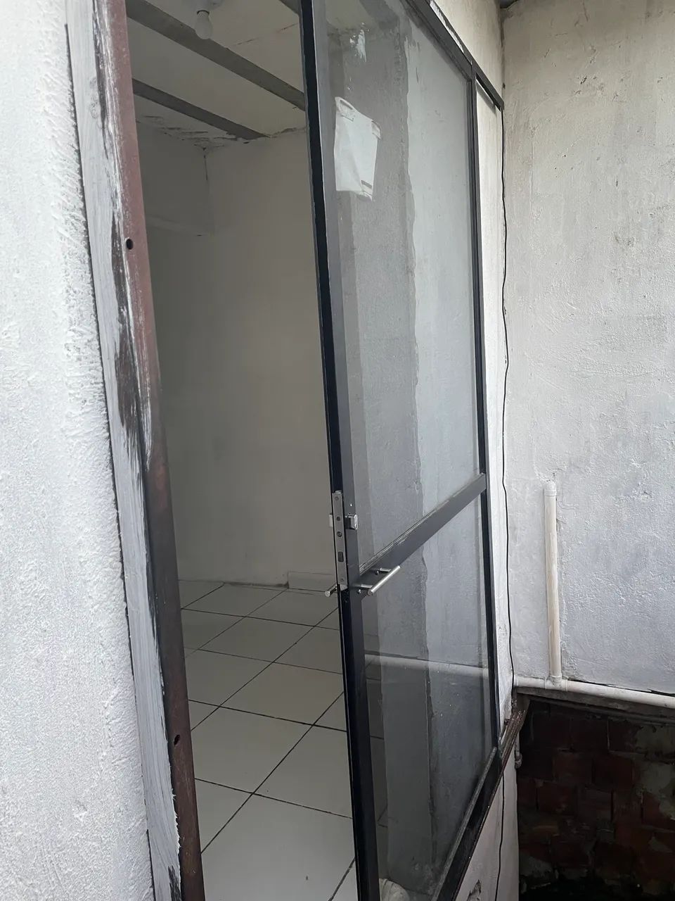 Alugo kitnet duplex no bairro da macaxeira 