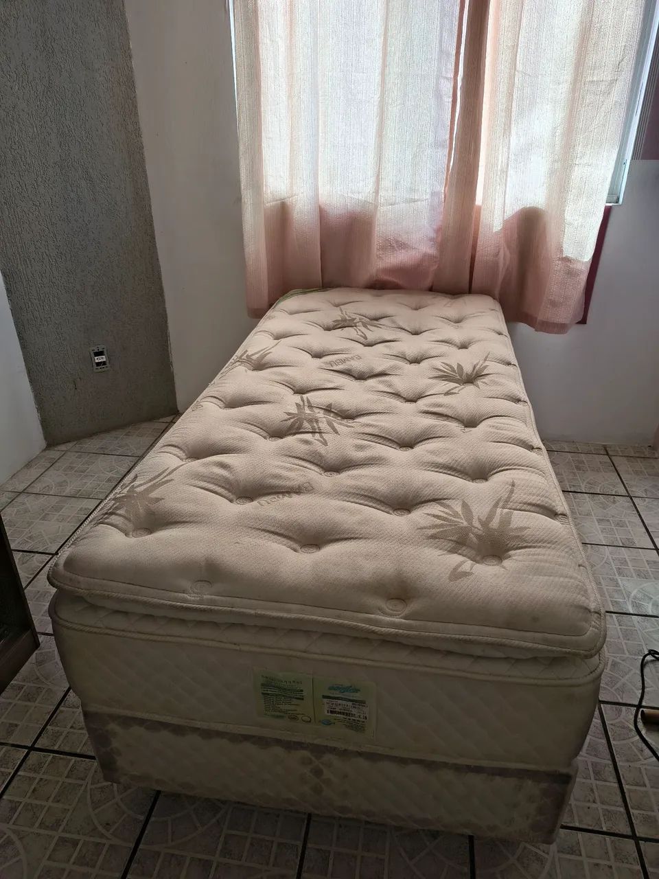 Doação de cama de solteiro 