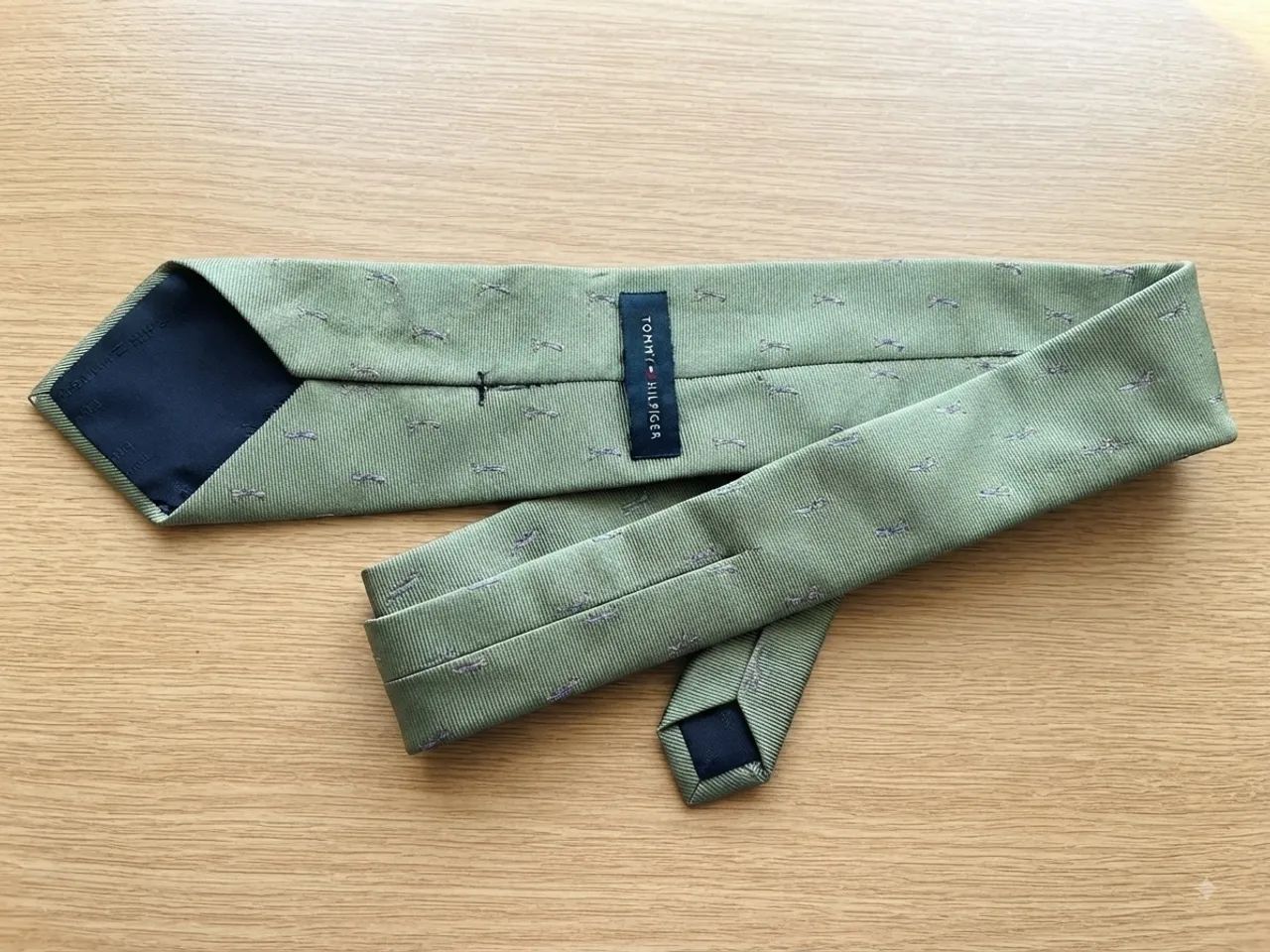 Gravata Tommy Hilfiger rara 100% seda  verde oliva  - Foto 2