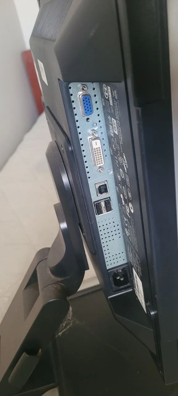 Monitor flexível HP L1750  - Foto 4